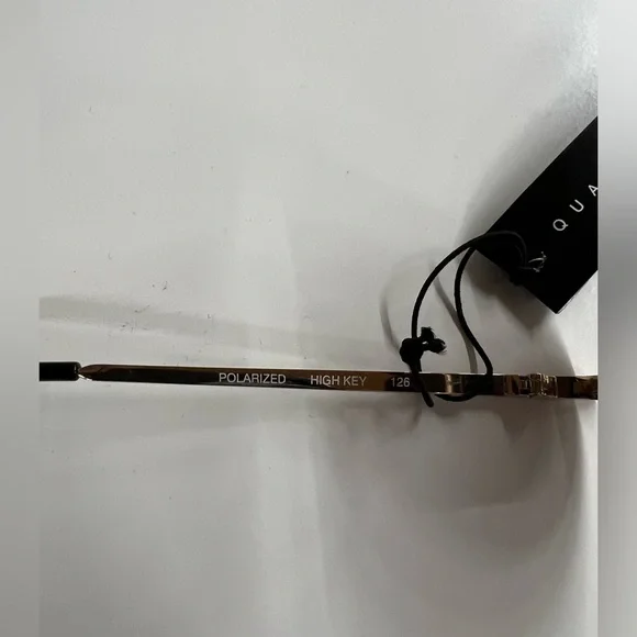 QUAY AUSTRALIA HIGH KEY -GLDBLK/BRN - Picture 5 of 7